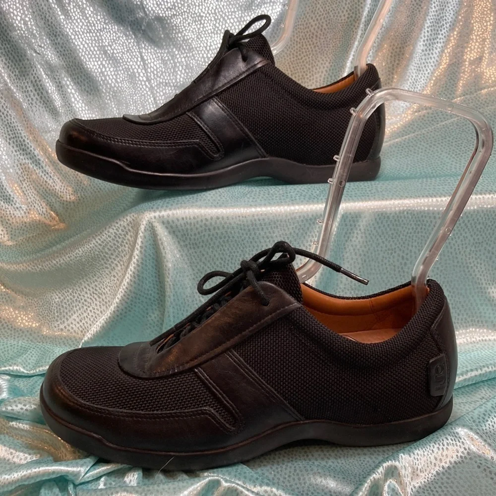 Cole Hann G series NikeAir colab. Black lace ups leather‎ flats. 5b. Box 2